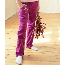 Bíborlila, kordbársony, passzés derekú, lány nadrág rózsaszín hímzéssel Bíborlila, kordbársony, passzés derekú, lány nadrág rózsaszín hímzéssel