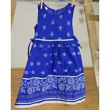 Középkék színű, bordűrös kékfestő mintájú lány ruha Középkék színű, bordűrös kékfestő mintájú lány ruha