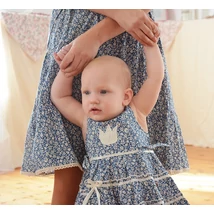 Kék, apró virágos nyári ruha Kék, apró virágos nyári ruha