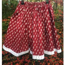Borsika Porték -  Bordó színű, apró virágos, néptáncos szoknya (200 cm körben, 1,5 szélhossz)