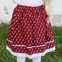 Bordó színű, apró virágos, pirosfestő mintájú néptáncos szoknya (NEM pörgős, 150 cm körben)