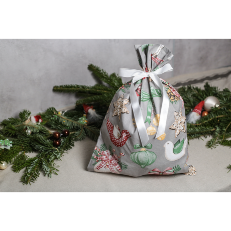Szürke, karácsonyfa díszes textil ajándéktasak fehér megkötővel