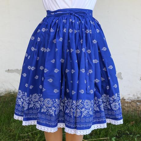 Borsika Porték - Középkék, új bordűrös, kékfestő mintásEXTRA PÖRGŐS, néptáncos szoknya (440 cm körben, 3 széhossz)