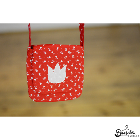 Tulipános pirosfestő mintájú táska